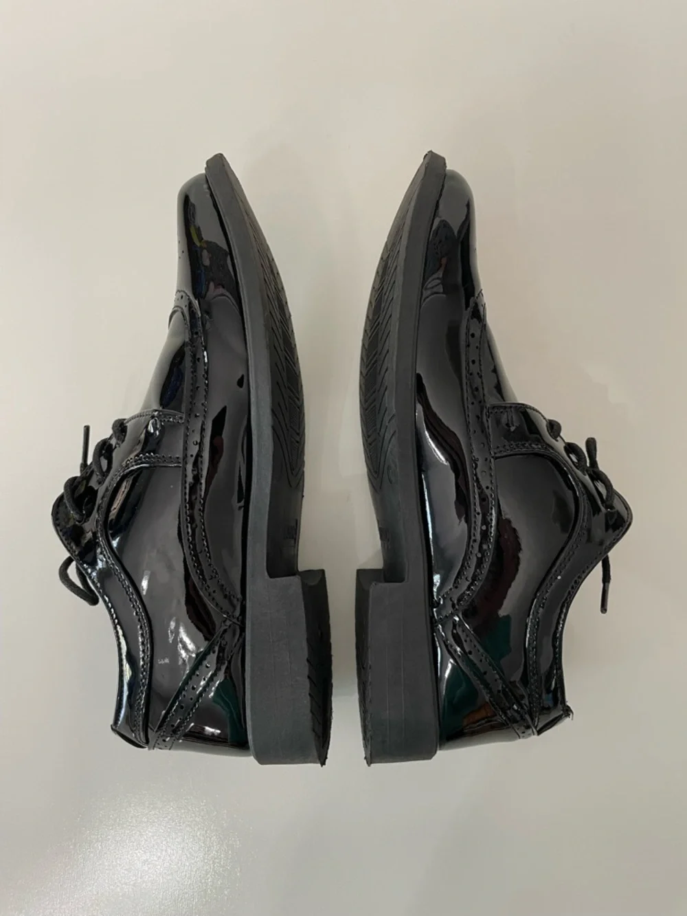 Josmo Boys Black Mirror Shine Dress Shoes, size 4
